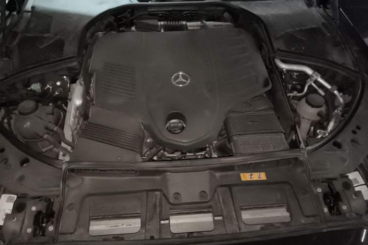 Used Mercedes-Benz S-Class New Energy 2024 S 450 e L Plug-in Hybrid Sedan Engine Bay