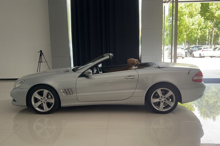 Used Mercedes-Benz SL-Class 2010 SL 350 Exterior 6