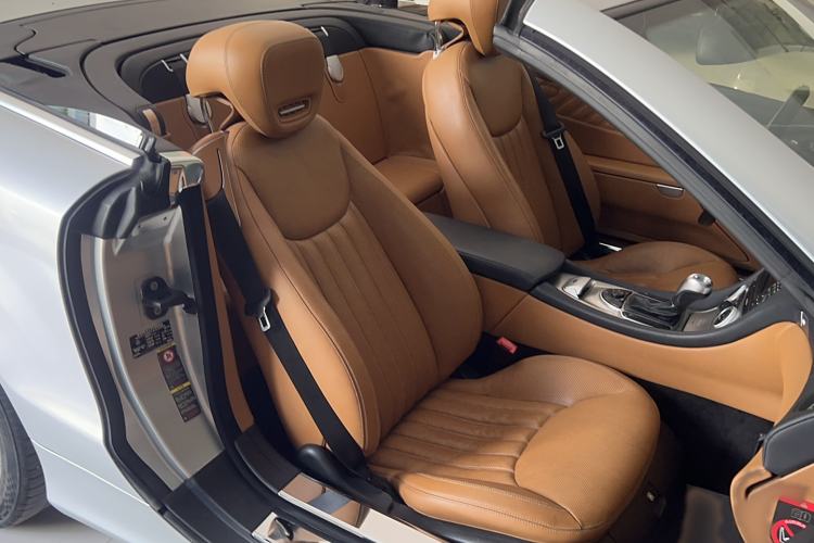 Used Mercedes-Benz SL-Class 2010 SL 350 Interior 6