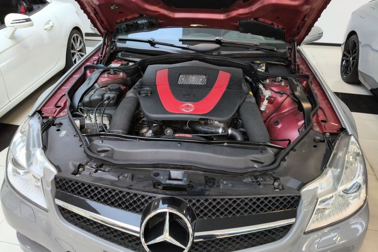 Used Mercedes-Benz SL-Class 2011 SL 350 Grand Edition Engine Bay