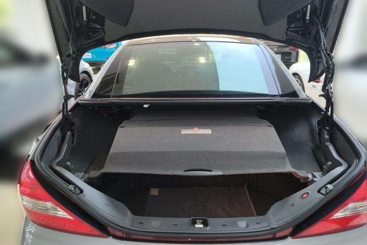 Used Mercedes-Benz SL-Class 2011 SL 350 Grand Edition Trunk