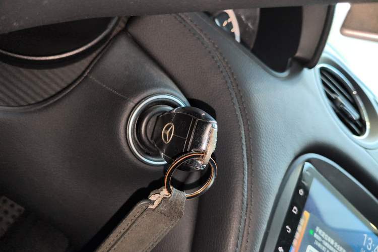 Used Mercedes-Benz SL-Class 2011 SL 350 Grand Edition Vehicle Key