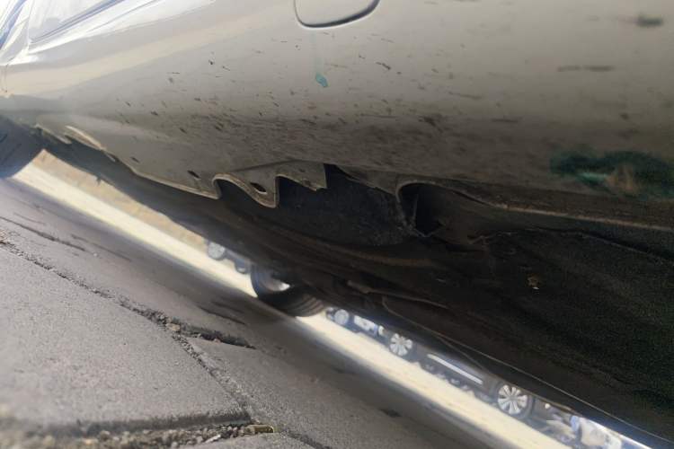 Used Mercedes-Benz SL-Class 2011 SL 300 Grand Edition Chassis Front Right