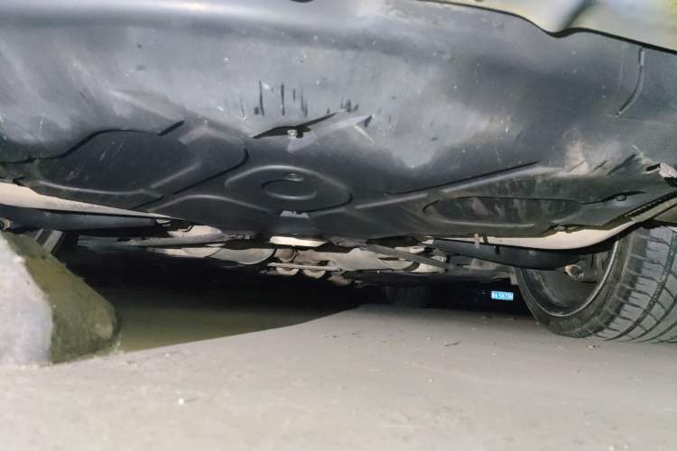 Used Mercedes-Benz SL-Class 2011 SL 350 Grand Edition Chassis Rear