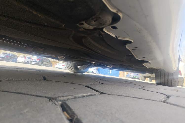 Used Mercedes-Benz SL-Class 2011 SL 300 Grand Edition Chassis Rear Right