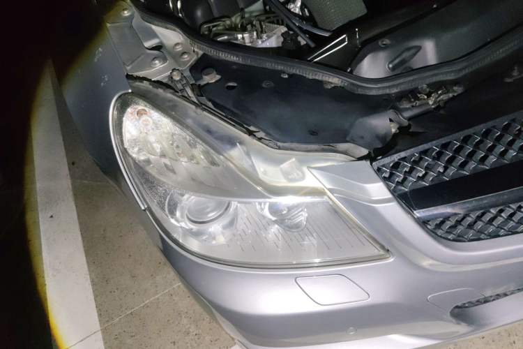Used Mercedes-Benz SL-Class 2011 SL 350 Grand Edition Right Front Headlight