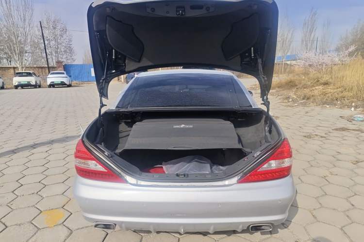 Used Mercedes-Benz SL-Class 2011 SL 300 Grand Edition Trunk