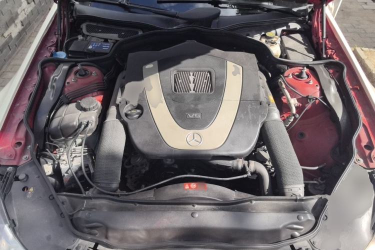 Used Mercedes-Benz SL-Class 2011 SL 300 Grand Edition Engine Bay