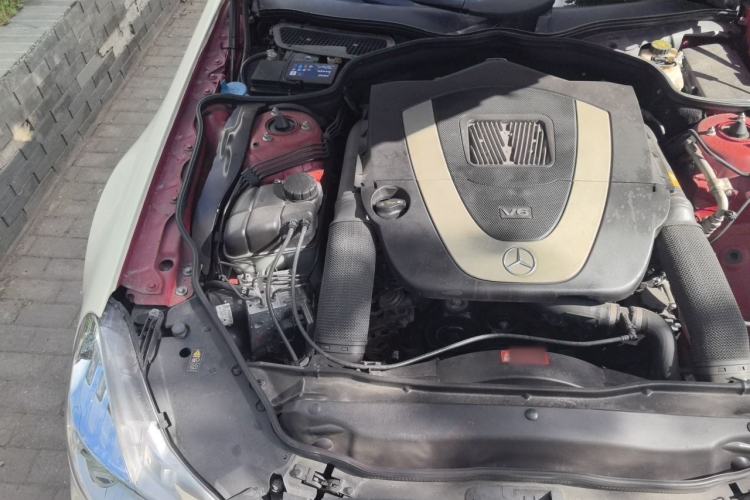 Used Mercedes-Benz SL-Class 2011 SL 300 Grand Edition Engine Bay Right