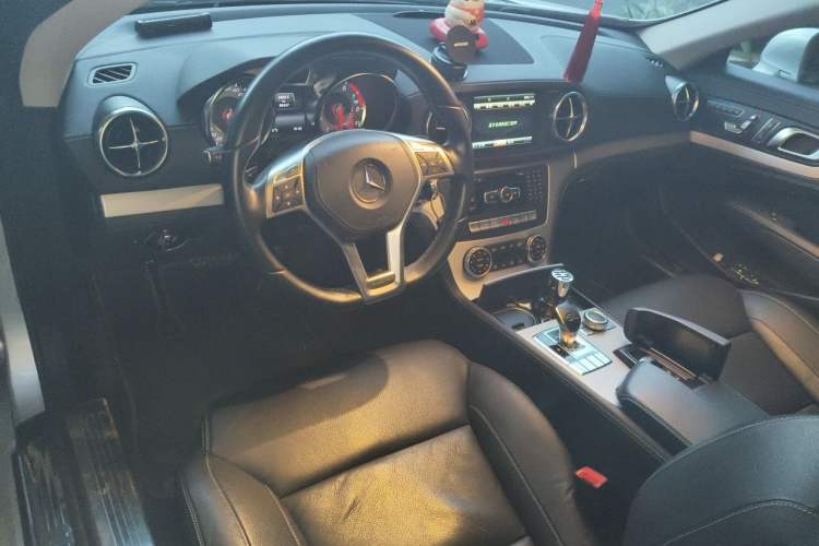 Used Mercedes-Benz SL-Class 2013 SL 350 Fashion Model Center Console
