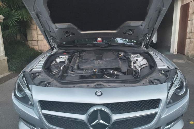 Used Mercedes-Benz SL-Class 2013 SL 350 Fashion Model Engine Bay