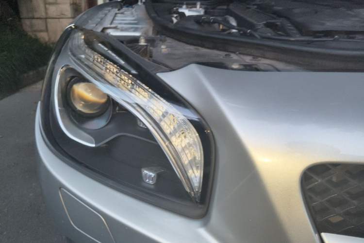 Used Mercedes-Benz SL-Class 2013 SL 350 Fashion Model Engine Bay Right