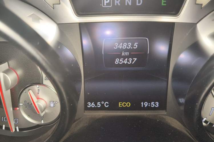 Used Mercedes-Benz SL-Class 2013 SL 350 Fashion Model Odometer Close Up