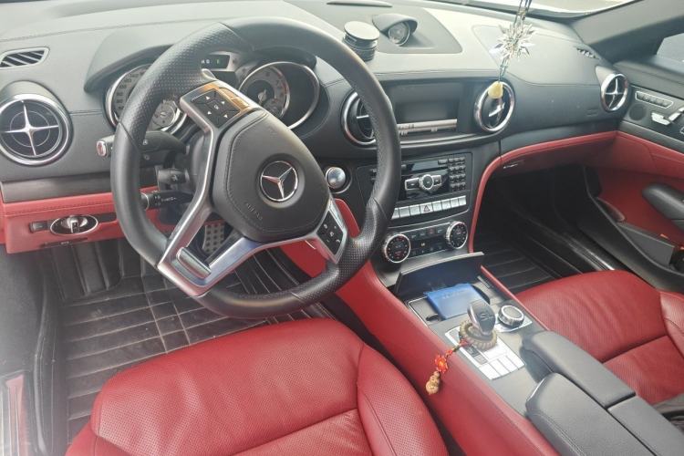 Used Mercedes-Benz SL-Class 2013 SL 350 Luxury Sports Model Center Console