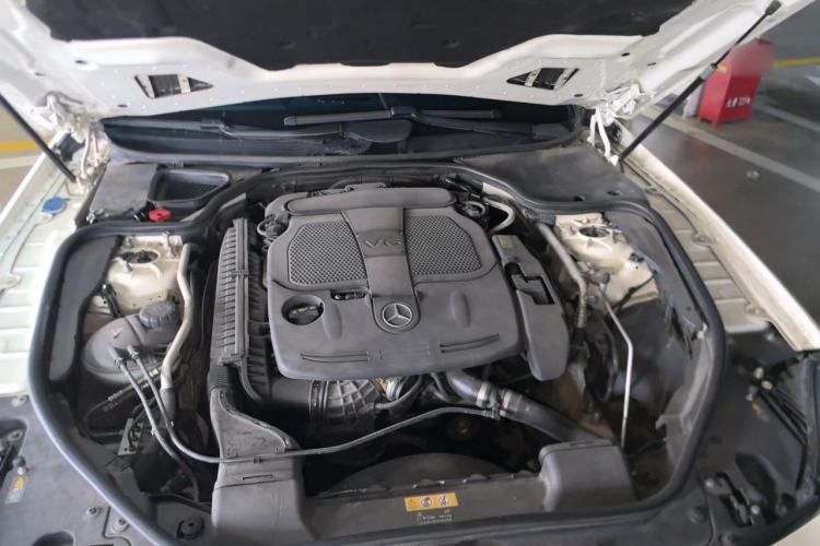 Used Mercedes-Benz SL-Class 2013 SL 350 Fashion Model Engine Bay