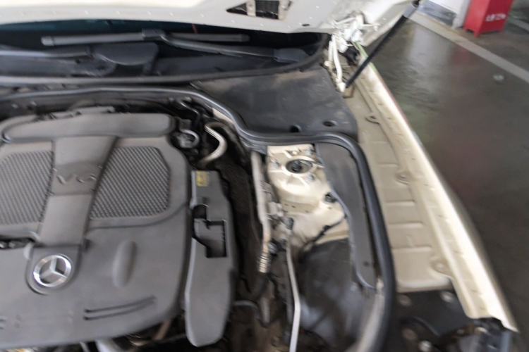 Used Mercedes-Benz SL-Class 2013 SL 350 Fashion Model Engine Bay Left