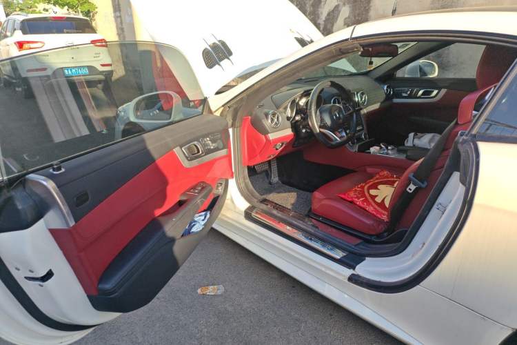 Used Mercedes-Benz SL-Class 2017 SL 400 Driver Seat