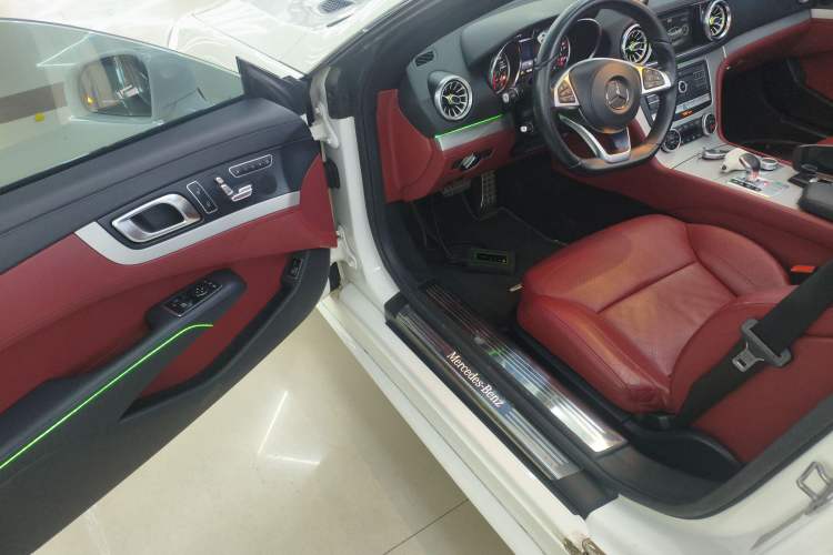 Used Mercedes-Benz SL-Class 2017 SL 400 Driver Seat