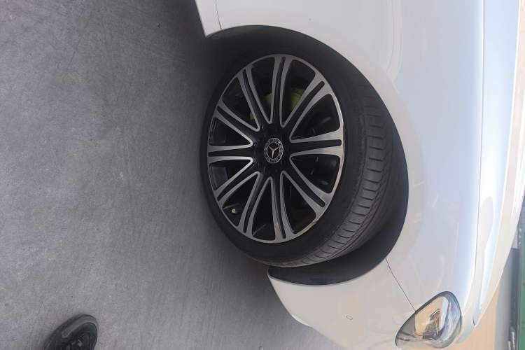 Used Mercedes-Benz SL-Class 2017 SL 400 Right Front Wheel Hub