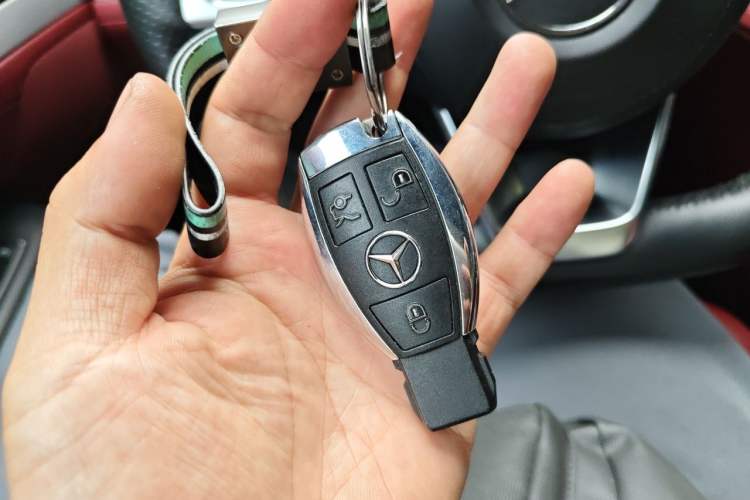 Used Mercedes-Benz SL-Class 2017 SL 400 Vehicle Key