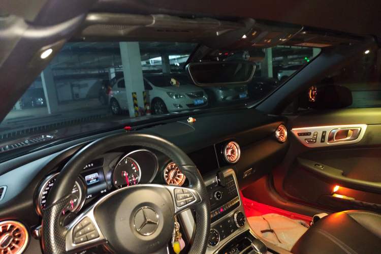 Used Mercedes-Benz SLC 2016 SLC 200 Fashion Model Headliner