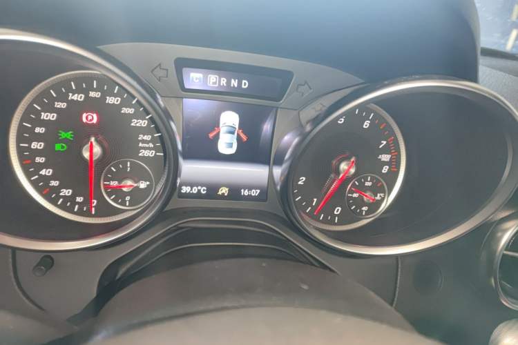 Used Mercedes-Benz SLC 2016 SLC 200 Fashion Model Instrument Cluster