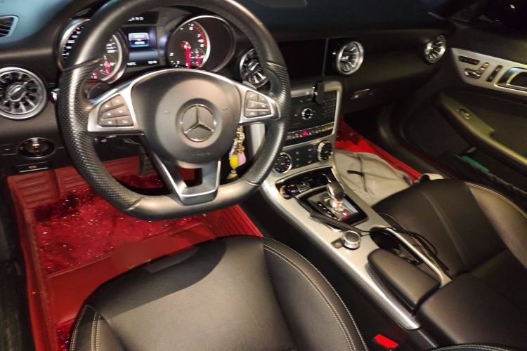 Used Mercedes-Benz SLC 2016 SLC 200 Fashion Model Interior 2