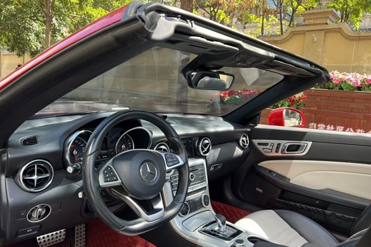 Used Mercedes-Benz SLC 2016 SLC 200 Fashion Model Interior 3