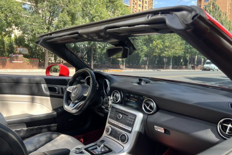 Used Mercedes-Benz SLC 2016 SLC 200 Fashion Model Interior 4