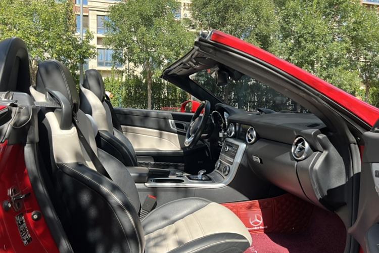 Used Mercedes-Benz SLC 2016 SLC 200 Fashion Model Interior 5