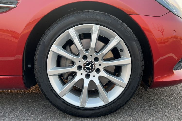 Used Mercedes-Benz SLC 2016 SLC 200 Dynamic Edition Left Front Wheel Hub