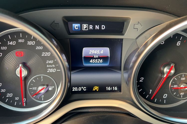 Used Mercedes-Benz SLC 2016 SLC 200 Dynamic Edition Odometer Close Up
