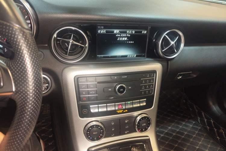 Used Mercedes-Benz SLC 2016 SLC 200 Dynamic Edition Audio And AC Panel