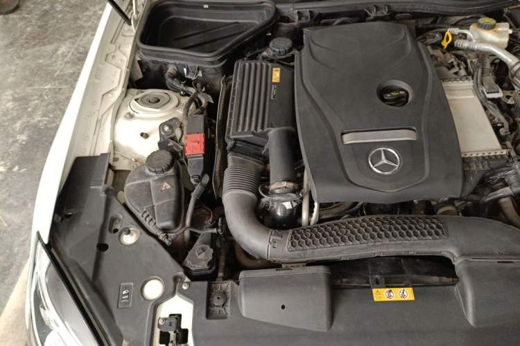 Used Mercedes-Benz SLC 2016 SLC 200 Fashion Model Engine Bay Right