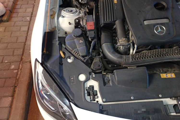 Used Mercedes-Benz SLC 2016 SLC 300 Luxury Sports Model Engine Bay Right