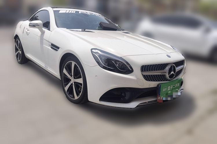 Used Mercedes-Benz SLC 2016 SLC 200 Fashion Model Front Right 45 Deg