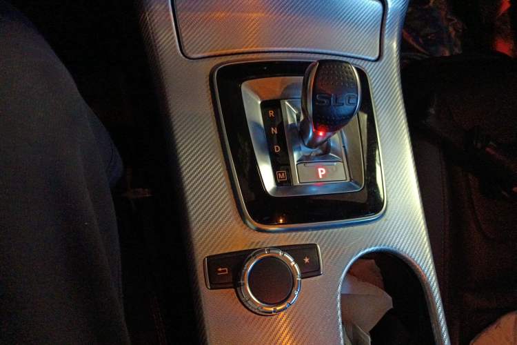 Used Mercedes-Benz SLC 2016 SLC 300 Luxury Sports Model Gear Lever