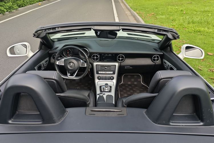 Used Mercedes-Benz SLC 2016 SLC 200 Dynamic Edition Interior 7
