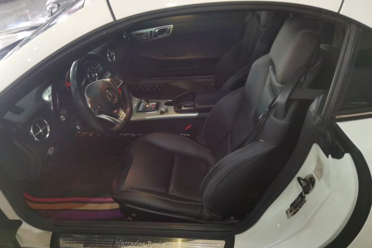 Used Mercedes-Benz SLC 2016 SLC 200 Fashion Model Left Front Seat