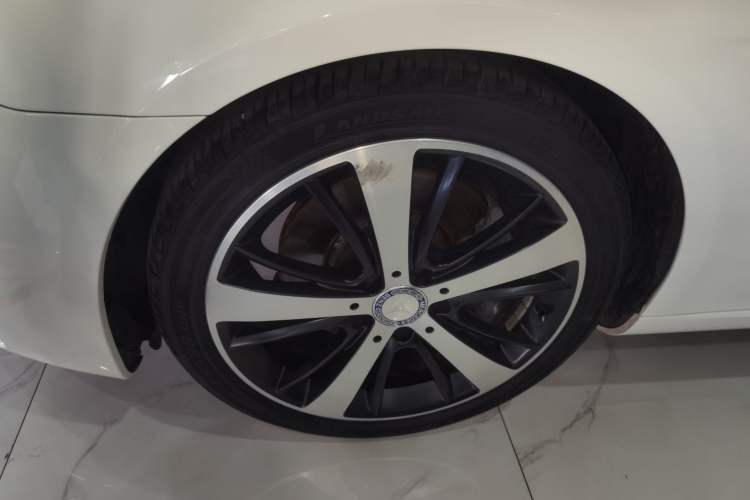 Used Mercedes-Benz SLC 2016 SLC 200 Fashion Model Left Front Wheel Hub