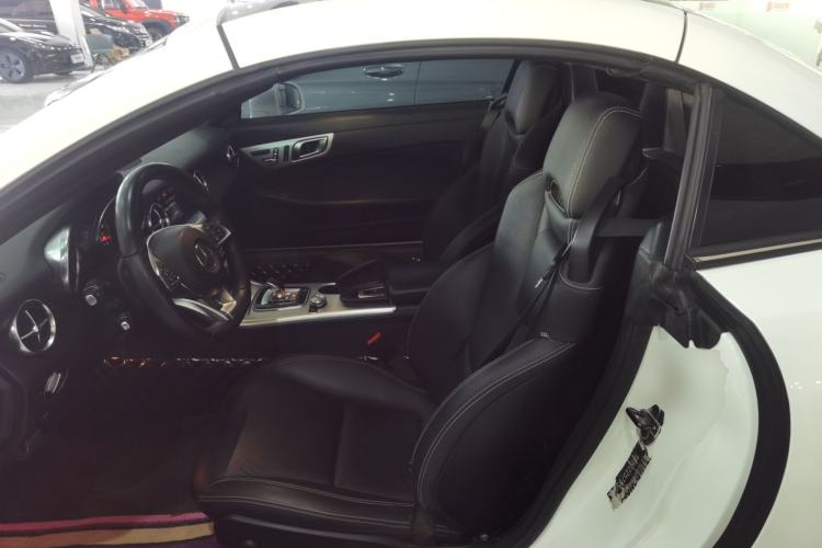 Used Mercedes-Benz SLC 2016 SLC 200 Fashion Model Left Rear Seat