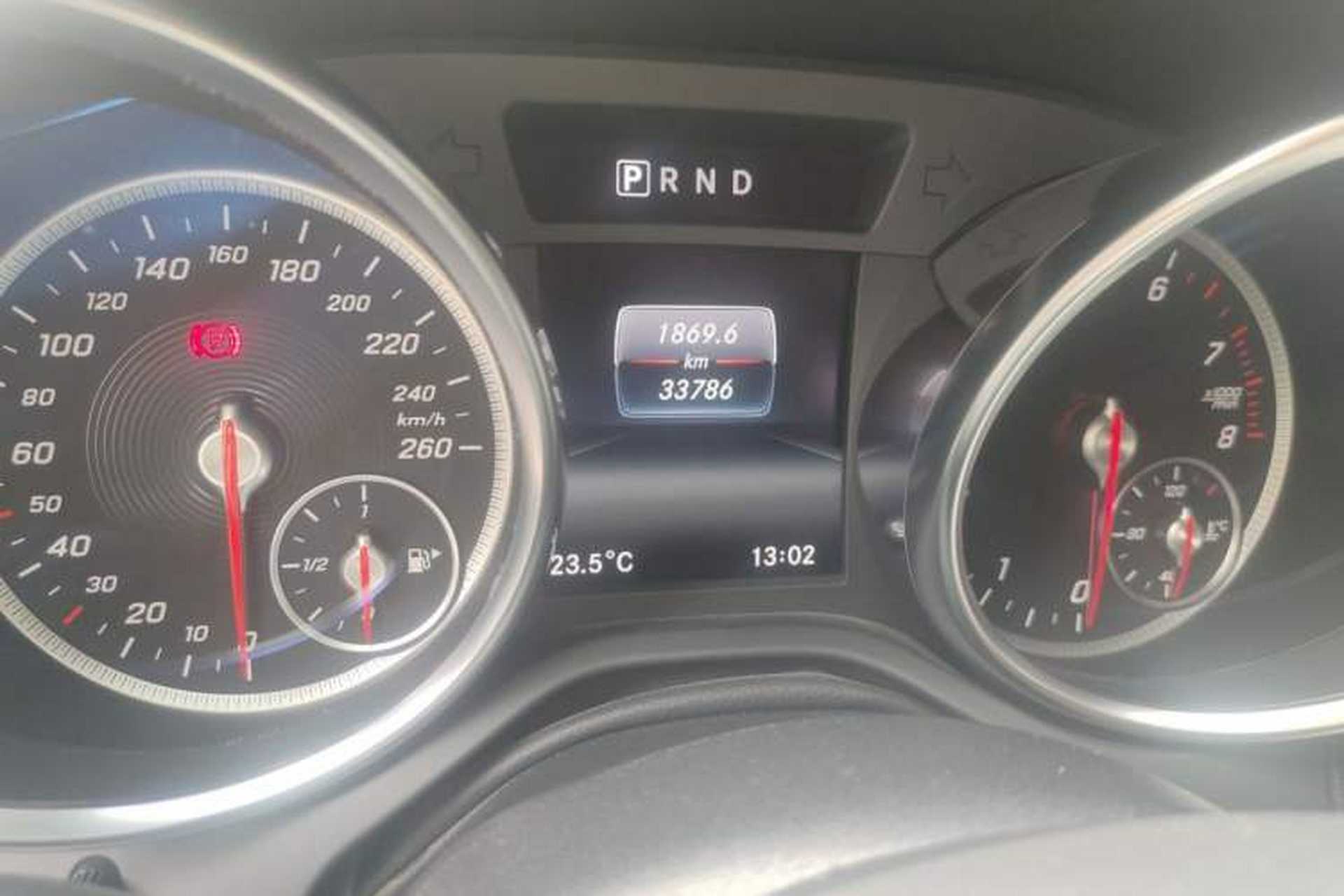 Used Mercedes-Benz SLC 2016 SLC 200 Fashion Model Odometer Close Up