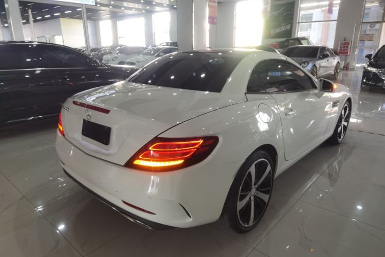 Used Mercedes-Benz SLC 2016 SLC 200 Fashion Model Rear Right 45 Deg