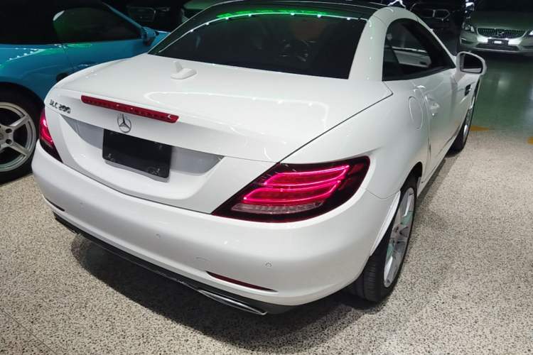 Used Mercedes-Benz SLC 2016 SLC 200 Dynamic Edition Rear Right 45 Deg