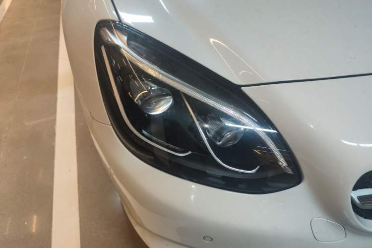 Used Mercedes-Benz SLC 2016 SLC 200 Dynamic Edition Right Front Headlight