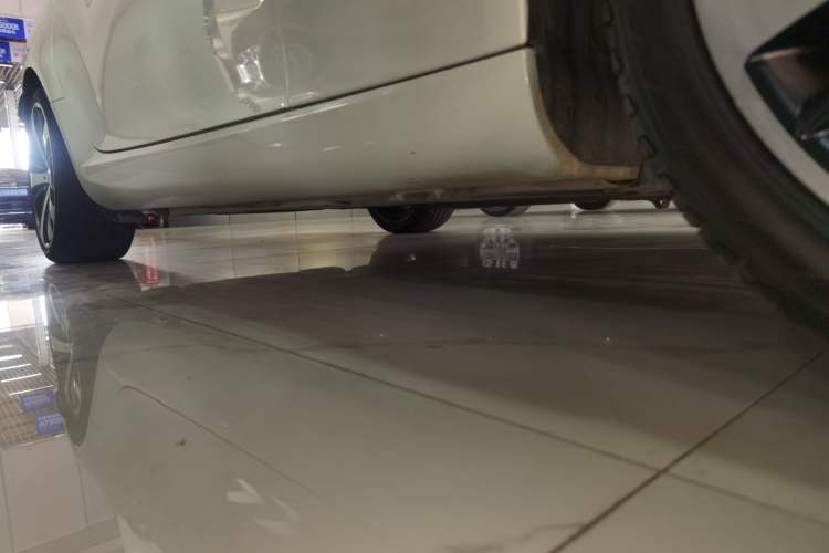 Used Mercedes-Benz SLC 2016 SLC 200 Fashion Model Right Side Sill