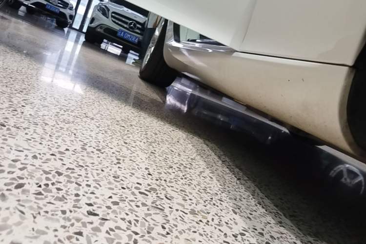 Used Mercedes-Benz SLC 2016 SLC 200 Dynamic Edition Right Side Sill