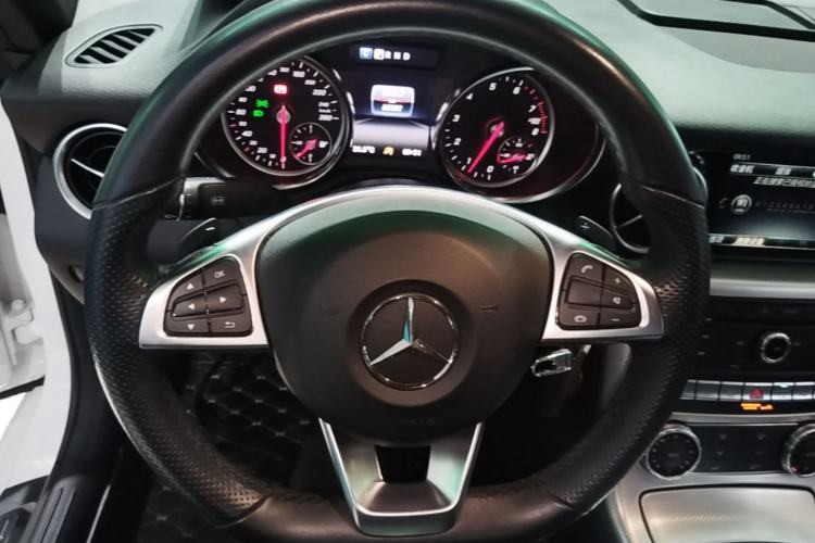 Used Mercedes-Benz SLC 2016 SLC 200 Dynamic Edition Steering Wheel