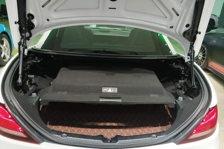 Used Mercedes-Benz SLC 2016 SLC 200 Dynamic Edition Trunk
