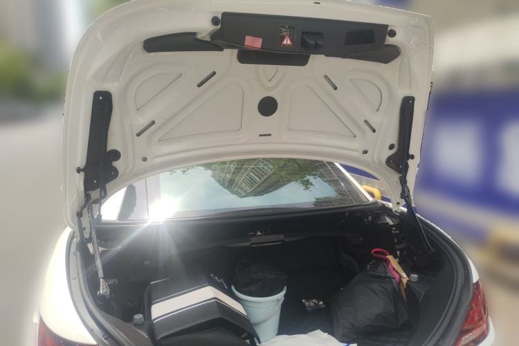 Used Mercedes-Benz SLC 2016 SLC 200 Fashion Model Trunk